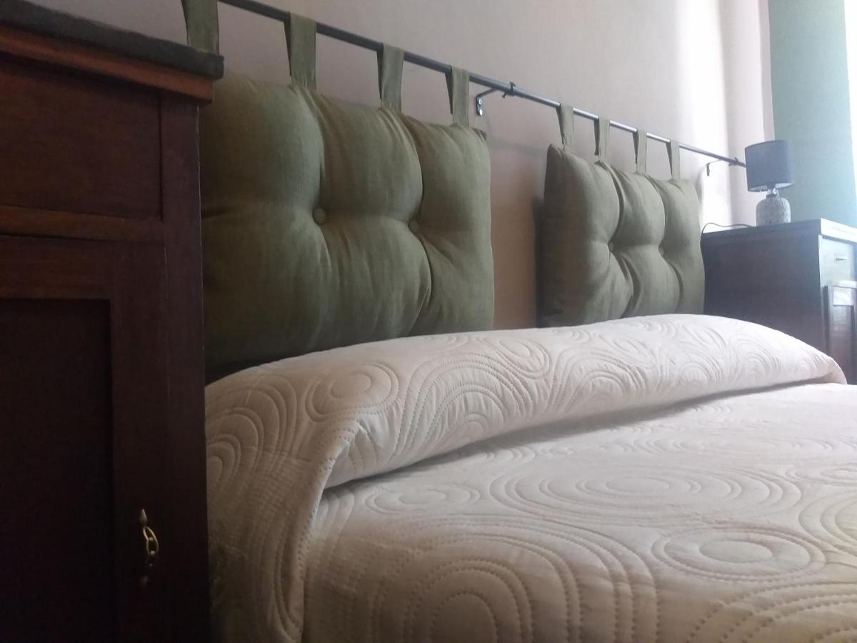 Mosci'S Bed & Beer Panzió San Damiano dʼAsti Kültér fotó